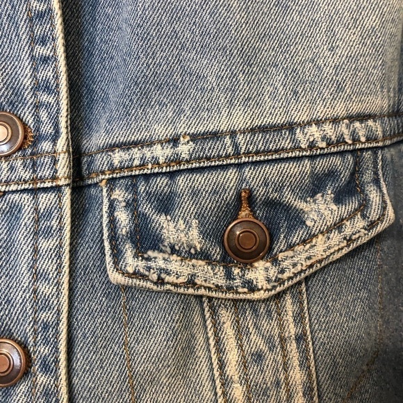 HEARTLOOM Distressed Fringe Denim Jacket Womens Size XS - Picture 6 of 14